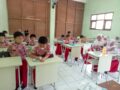 Daftar Meja Kursi Sekolah Favorit